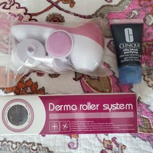 Facial Bundle Cleansing Brush DermaRoller Clinique